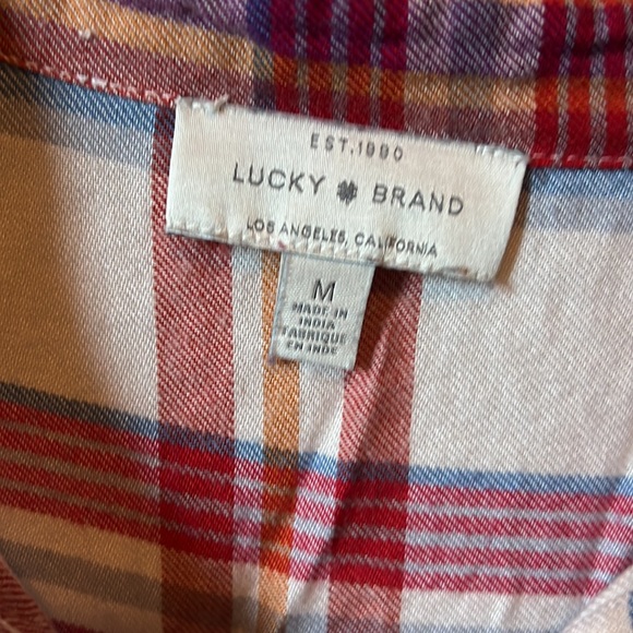 Lucky Brand Women’s size M long sleeve flannel button down shirt. Back button - Picture 4 of 4